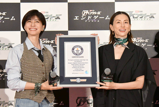 米倉涼子＆内田有紀　「アベンジャーズ」の最新作に期待大「またお祭りになるのでは」　“指パッチン”のギネス記録にも挑戦