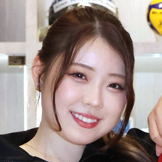 ２３歳・紀平梨花「りかしん」ペアの２ショットに「めっちゃカワイイ」「応援してますよー！！」と反響