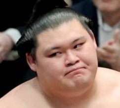 大の里、ぼう然　初日敗れる　横綱昇進後、初の初日黒星　若隆景に金星配給し、３場所ぶりの優勝に不安なスタート