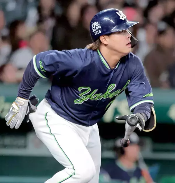 【ヤクルト】６回に赤羽由紘の適時二塁打で勝ち越しに成功