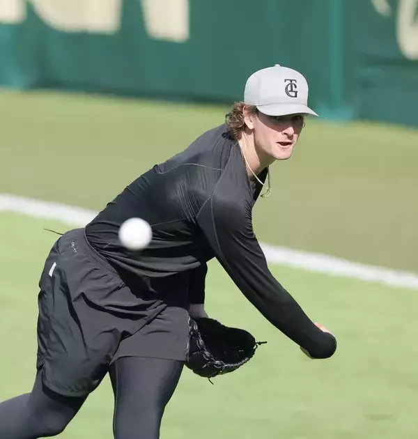 【１７日の予告先発】ヤクルト・ウォルターズ―巨人・ウィットリー、日本ハム・北山亘基―西武・渡辺勇太朗ほか