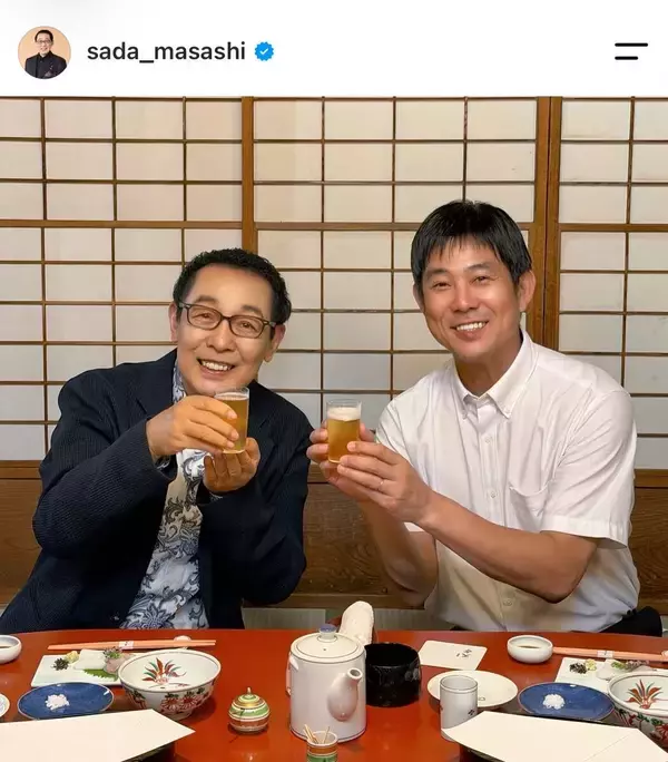 「ワールドカップお疲れ様会」さだまさしが森保監督との乾杯ショットを披露「楽しい夜でした」