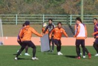 Ｊ１清水ＦＷ北川がチーム去る秋葉監督とＭＦ宮本へ「勝ちロコで最高の送り出しができたら」６日最終節・岡山戦