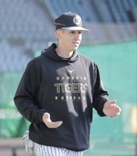 【阪神】新助っ人キャム・ディベイニーが１軍再合流、野手転向の育成・西純矢も甲子園に