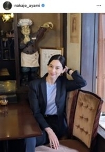 中条あやみ、パンツスーツの刑事姿に騒然！「かっこよすぎる」「取り調べ受けたい」「気品のある女性」