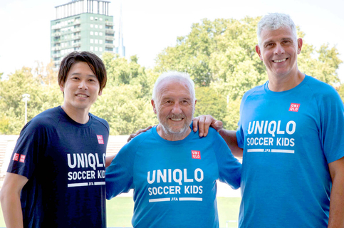 元日本代表監督ザッケローニ氏　日本代表の戦いは「世界に強さを見せるため」…内田篤人氏とイタリアでサッカー教室