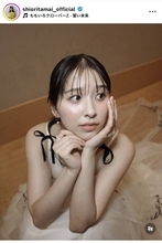 玉井詩織、人気女性歌手と２ショット！「まさに無敵のガールフレンド」「尊すぎる」「ちょっと可愛すぎませんかね」