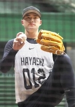 ５人きょうだいの末っ子、巨人育成２位・林燦　「有名になりたい」幼少期からの夢追いかける