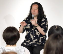 又吉直樹、失恋の原体験明かし「つらいのに好きな子が笑ってくれてる。これは今の芸風につながってる」