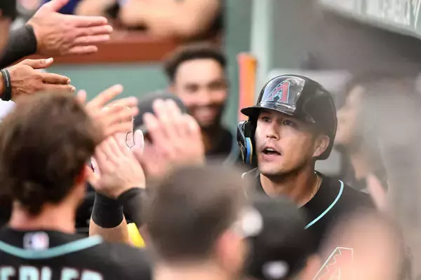 ヌートバーが新天地１号！　１２試合、４４打席目で待望の代打アーチ