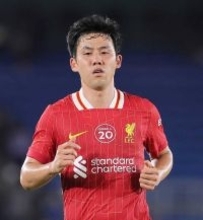 日本代表ＭＦ遠藤航が足首の負傷で数週間離脱の見込み…リバプール・スロット監督が状況明かす