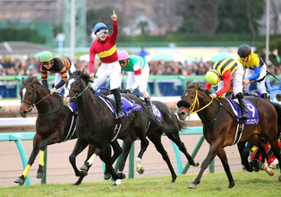 【有馬記念過去の名勝負】骨折明けも騎乗直訴した執念実った！日高の中でも“超地味血統”の伏兵がグランプリで花開く