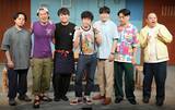 「メトロンズ新作「金持ちに好かれなくちゃ！」開幕　しずる池田「お金で動いちゃう人たちを描きたい」」の画像1