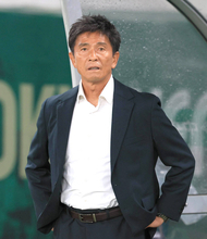 東京Ｖ城福浩監督と契約解除を受けて社長、強化部長がコメント「現状を重く受け止め、クラブの将来を見据えた総合的な判断」