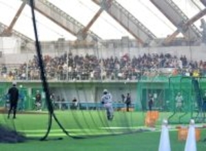 【巨人】８時の気温は２度　風６メートルの厳しい寒さ　１軍は木の花ドームでスタート…宮崎キャンプ