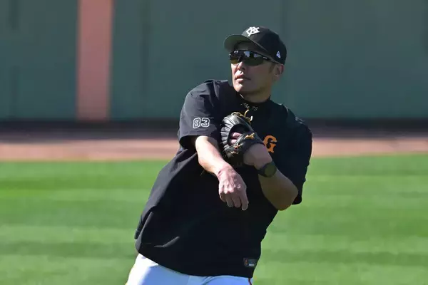 巨人・阿部監督「ここからは競争」結果と内容で見定めるサバイバル本格化宣言　対外試合でも「どう貢献するか」