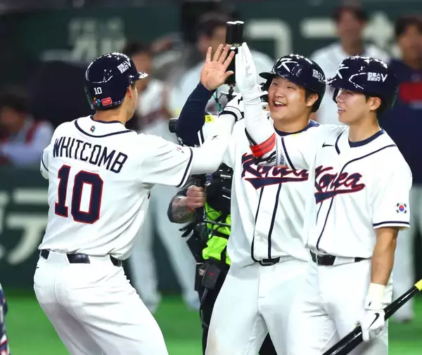 【ＷＢＣ】４発１１得点の韓国、準優勝の０９年以来４大会ぶりの白星発進　初回に先制満塁弾、ウィットコムが２打席連発