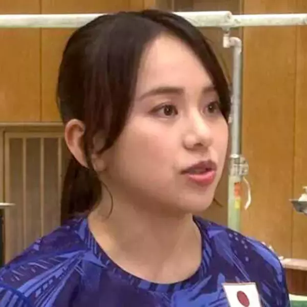 体操メダリストの村上茉愛さん　イケメン夫の顔出し夫婦ショットが素敵「美しい」「お幸せに」結婚３年