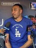 「ドジャース守護神ディアス　復帰目標は後半戦「１００％に戻る」数週間後に投球再開予定…手術後に初の取材対応　」の画像1