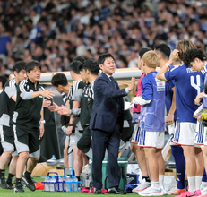遅延行為削減の新規則　森保監督「準備したことで痛手にならなかった」　アイスランドは“交代１０秒以内ルール”対応できず１分間の待機