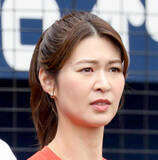 「【バレー】木村沙織さん、ぼう然　涙声でインタ　和田と関も悔し涙「押された場面で負けてしまう弱さがあった」…アジア選手権準決勝タイに１－３、最短ロス五輪切符はお預け」の画像1
