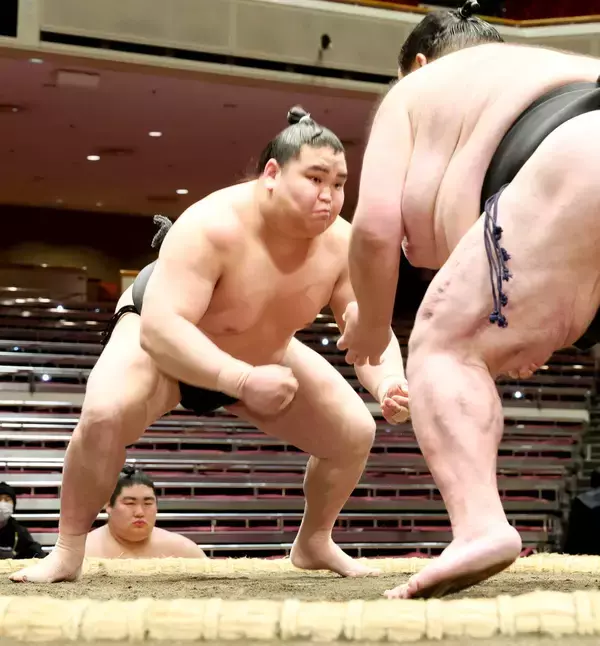 横綱のしこ名を受け継ぐ旭富士　体重２２８キロの相手に３秒で完勝　序ノ口デビューから６連勝