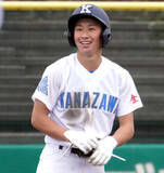 「【高校野球】西武の兄と同じ金沢の遊撃手・斎藤樹希が三塁打、適時二塁打など３安打２打点２盗塁」の画像1