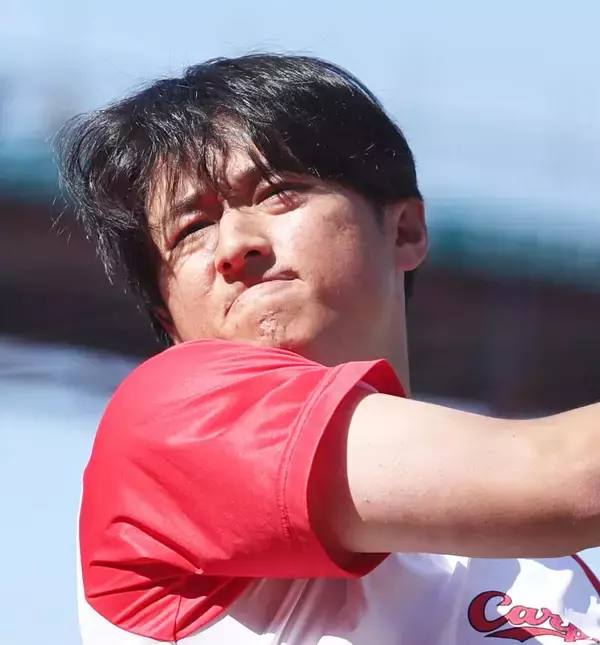 【広島】佐々木泰「８番・左翼」１軍昇格で即スタメン　昨年６・５以来の外野出場＆左翼は初　約２０日ぶり１軍復帰の中村奨成はベンチスタート