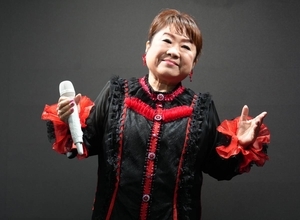 ３年連続カラオケ上半期１位の天童よしみが歌のコツ伝授「まずは深呼吸」