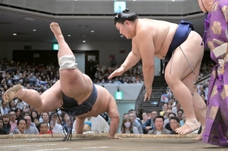 【元大関・琴風の目】横綱・大の里に苦言「番付の重みを示してもらいたい」「つまずいてこければ大混戦に」