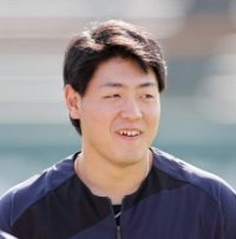 「２＋５ですかね？」岡本和真、ブルージェイズ背番「７」に反響！「一ケタは期待の表れ」…巨人では「２５」