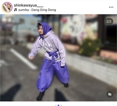 新川優愛の小顔に驚がく！「顔ちっさ！」「こんな顔小さい…」人気芸人との２ショットでさらに際立つ