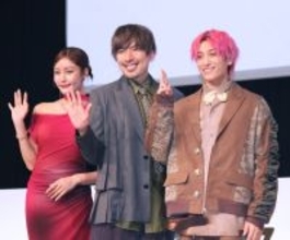 ＥＸＩＴりんたろー「王林ちゃんがりんごっぽい赤なので、それを支えるヘタっぽい緑」衣装のこだわり明かす　青森出身・王林にりんごに例えられる