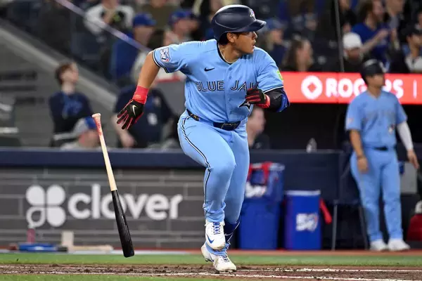 岡本和真、激走内野安打で出場４試合ぶりＨランプ　ＷＢＣベネズエラ代表左腕から　４月の不振から脱出なるか