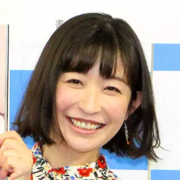 「ワォ」「若い」「セクシー」４５歳タレントの大胆近影が話題「ずっと変わらない」「お美しい」ＣＭで大ブレイクの小野真弓