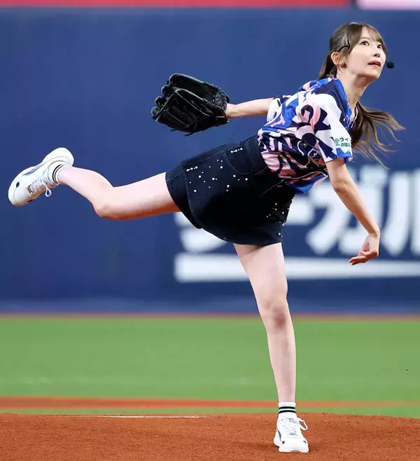 【オリックス】「乃木坂野球部」とコラボ　試合直前の円陣で黒見明香が「さあ、いこう！」セレモニアルピッチはノーバン