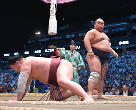 平幕・藤凌駕が３連勝で勝ち越し　愛知出身がご当所で勝ち越し「目標だった」