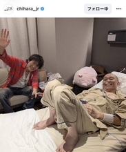 千原ジュニア、肝膿瘍破裂で入院中の兄・せいじをお見舞い　兄弟愛あふれる姿に「泣けます」「この２ショットは最高！」「仲良しの兄弟」