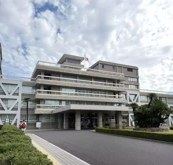 ゾンビたばこ“売人”…元広島カープ・羽月氏に３～４回譲渡　その他の譲渡は否定「ございません」広島地裁で初公判　起訴内容は認める「羽月さんや球団、ファンの方々に申し訳ないことを」拘禁刑２年、執行猶予４年の有罪判決