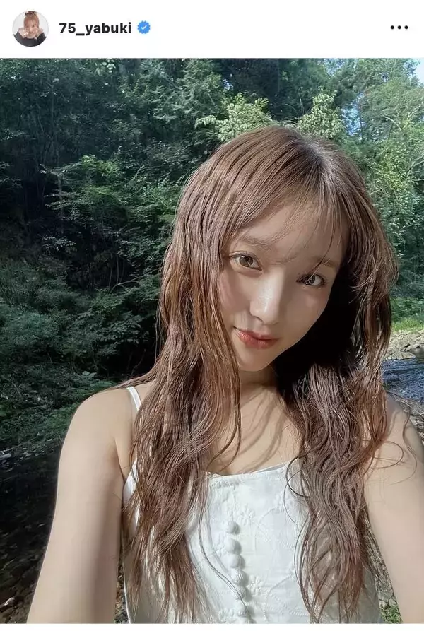 矢吹奈子、２０２６年度カレンダーのオフショを披露！透明感あふれるショットに「ぐわあああああ可愛い」などの声