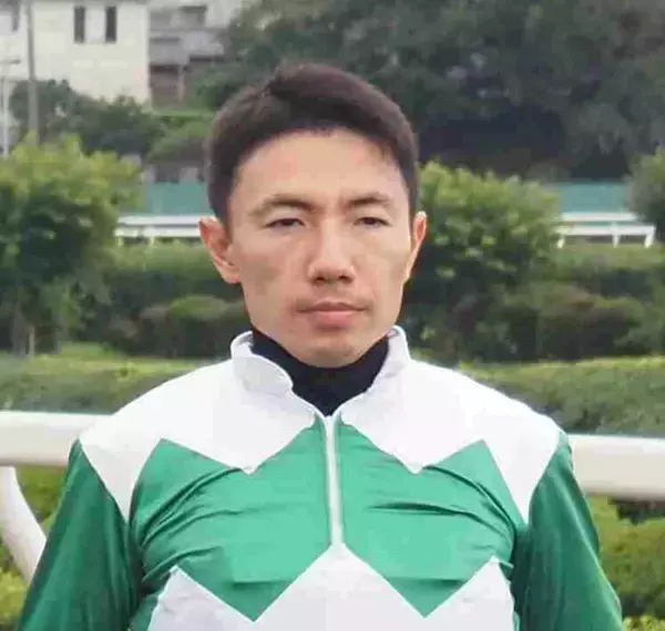 浦和競馬所属の加藤和博騎手に騎乗変更命令　競馬開催期間外の不適切な行為により公正を害する恐れがあるため