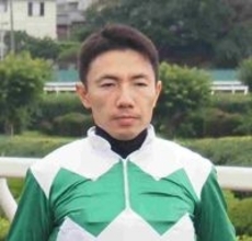 浦和競馬所属の加藤和博騎手に騎乗変更命令　競馬開催期間外の不適切な行為により公正を害する恐れがあるため