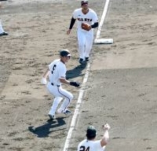 【巨人】超緻密な阿部野球　走者一、三塁で１０パターン以上の守備走塁練習　あえて悪送球しカバーリングも
