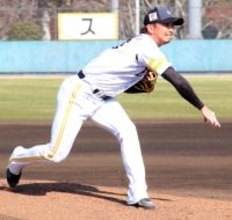 【ソフトバンク】ＦＡ残留の東浜巨が小久保監督が見守る中“球場貸し切り”ライブＢＰに登板「ちょっと異様でした。ありがたいです」