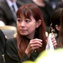 ＬＵＮＡ　ＳＥＡ真矢さんの妻・石黒彩は涙止まらず…再会したＧＡＣＫＴ「言葉が見つからなかった」献花式に参列