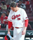 「【広島】今季５敗中３度が９回逃げ切り失敗　新井監督「毎回毎回ゼロは無理」「次の１点を入れないと」」の画像1