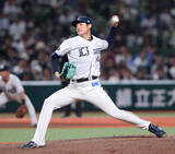 「【西武】羽田慎之介の痛恨ボークが決勝点につながる　サインのぞいた際にまさかの落球」の画像1
