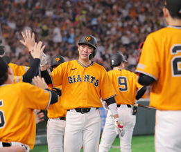 【巨人】橋上監督代行ズバリ！５連敗でストップ！　今季初の坂本＆丸Ｗスタメン「３２歳打線」で一挙５得点の猛攻…新体制で初勝利