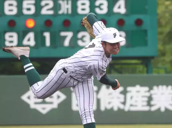 【高校野球】北の大地に大物候補現る！　プロ注目の小樽双葉・近藤琉唯斗が自己最速１５２キロで１１Ｋ　スカウトに猛アピール