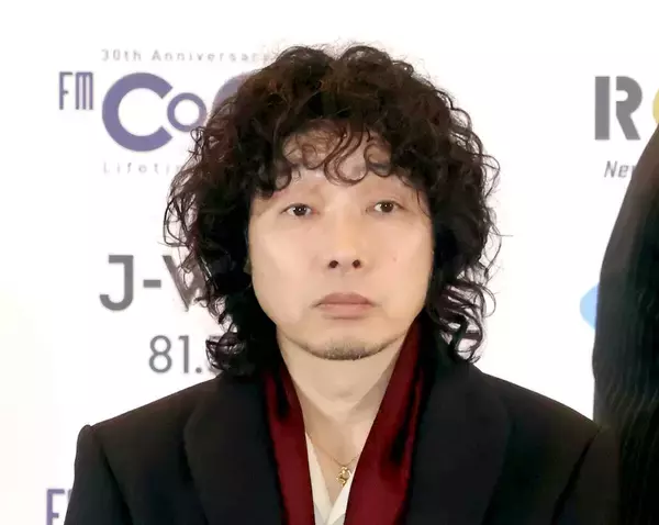 斉藤和義の衝撃都市伝説　真相にサカナクション・山口一郎が仰天「普通は５～６本ですよね」…ファンも驚き「すごい数！」
